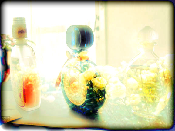 perfume bottles anetz-flickr
